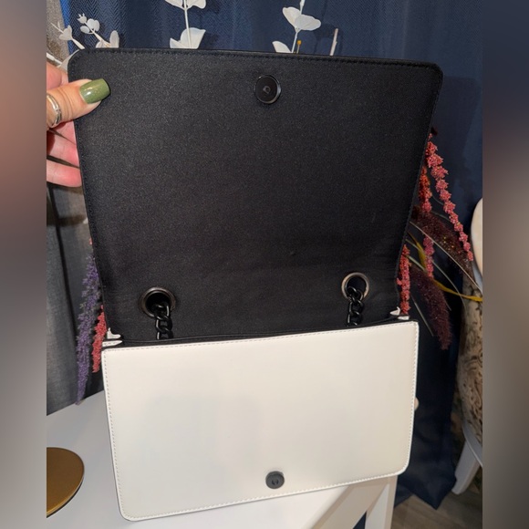 ALDO Greenwood White Quilted Shoulder Bag/Crossbody Bag - Picture 13 of 16